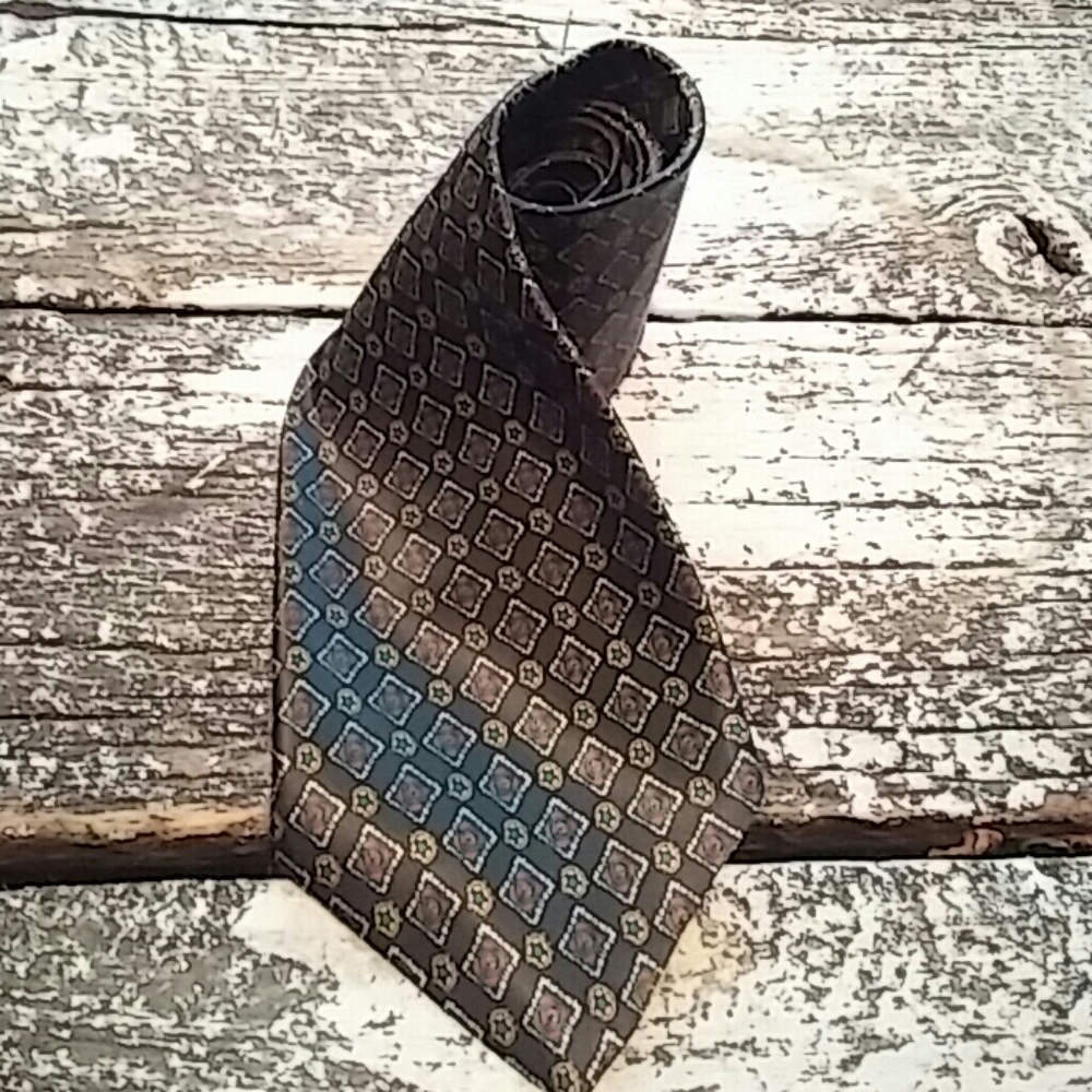 Empiere Armani tie